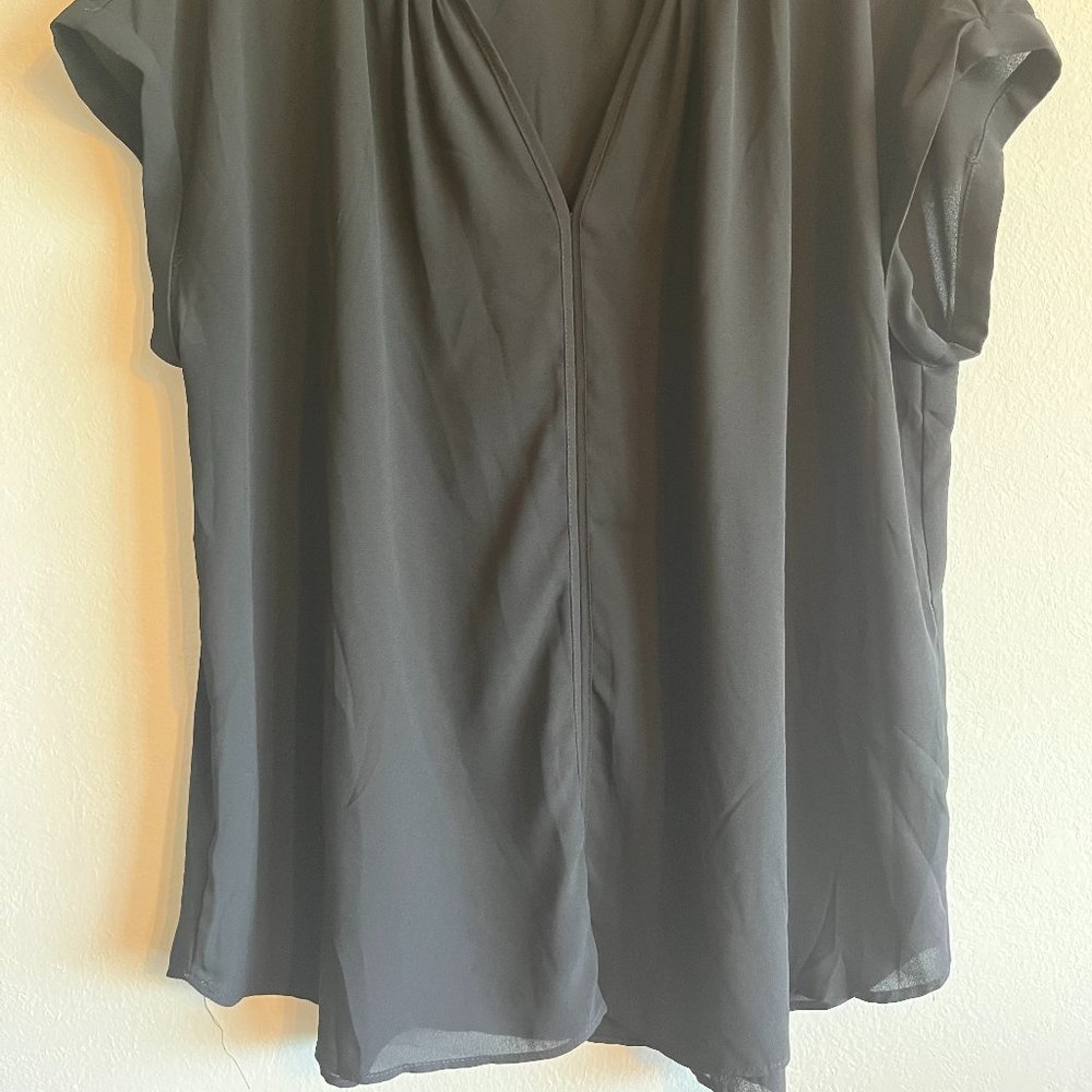 Blouse - Picture 2 of 3